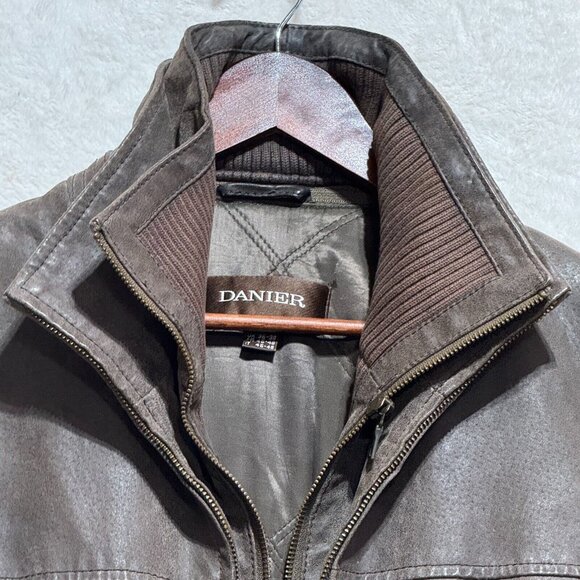 Danier Soft Leather Jacket Coat Brown Thinsulate Lining Men's Size S - Picture 3 of 16